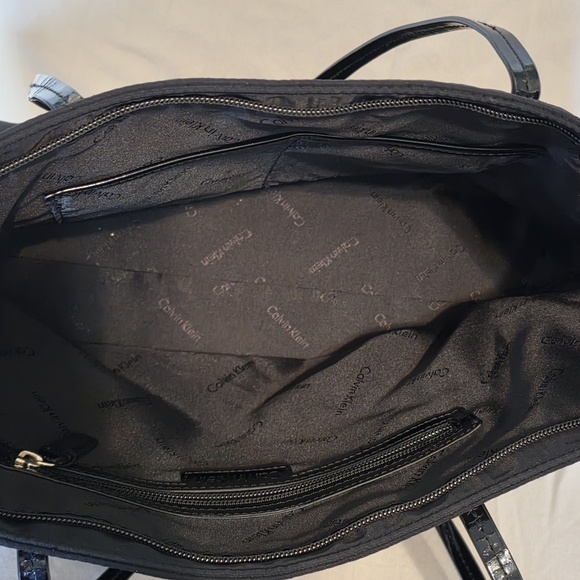 Calvin Klein Black Quilted Nylon On The Outside Tote Bag - Picture 7 of 13